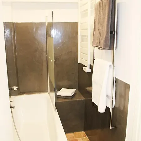 Coeur Historique Aix Appartement